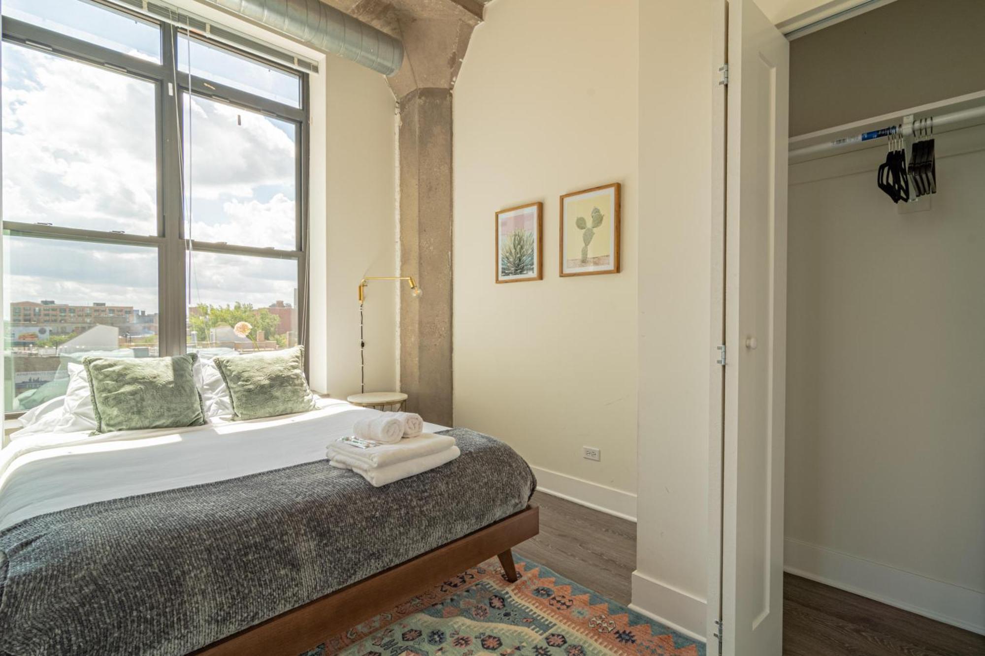 Bright 2Br Luxury Corner Suite With Optional Parking Sleeps 6 Guests Near Mccormick Place And Soldier Field Σικάγο Εξωτερικό φωτογραφία